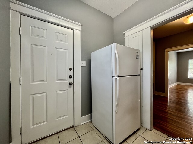 Image 13 of 29 For 1535 Woodlawn Ave W 3