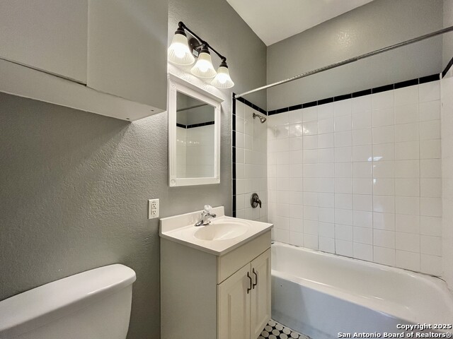 Image 15 of 29 For 1535 Woodlawn Ave W 3