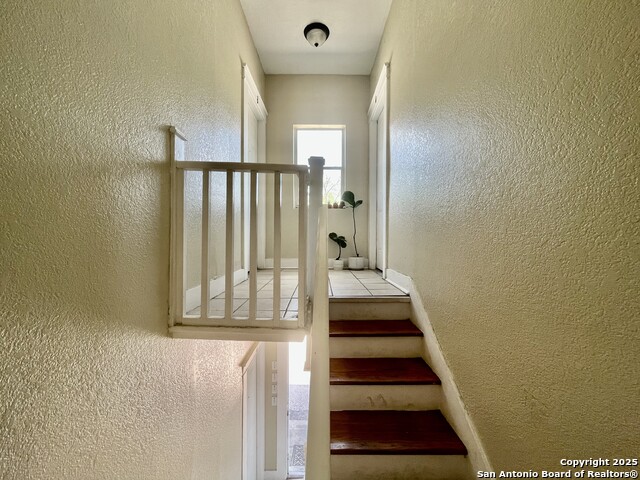 Image 25 of 29 For 1535 Woodlawn Ave W 3