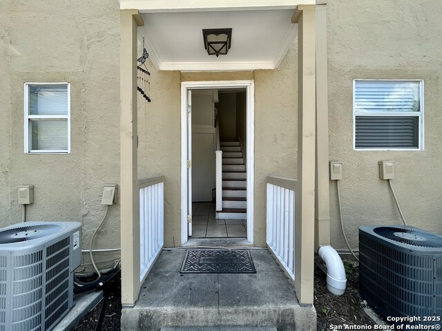 Image 26 of 29 For 1535 Woodlawn Ave W 3