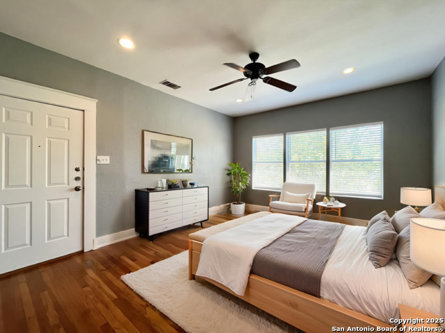 Image 5 of 29 For 1535 Woodlawn Ave W 3
