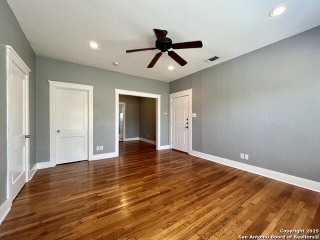 Image 8 of 29 For 1535 Woodlawn Ave W 3