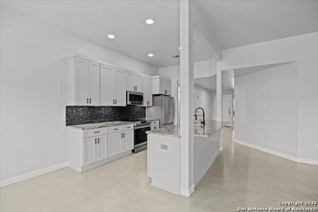 Image 8 of 27 For 506 Roadrunner