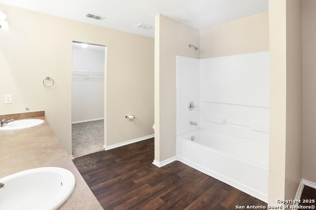 Image 12 of 30 For 5314 Harefield Dr