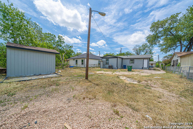 Image 11 of 11 For 671 Kendalia