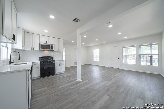 Image 4 of 11 For 671 Kendalia