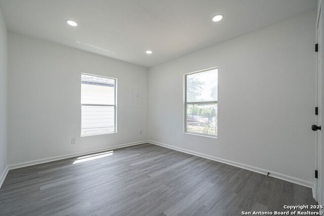 Image 6 of 11 For 671 Kendalia