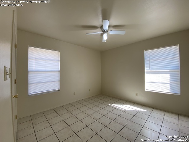 Image 11 of 13 For 1118 Goodwin St W C
