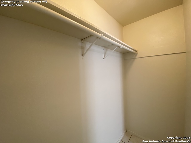 Image 12 of 13 For 1118 Goodwin St W C