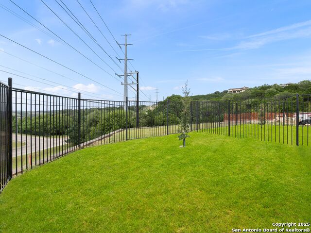 Image 18 of 47 For 119 Avenue Ventana