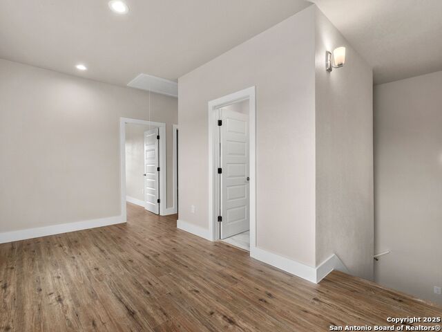 Image 15 of 47 For 115 Avenue Ventana