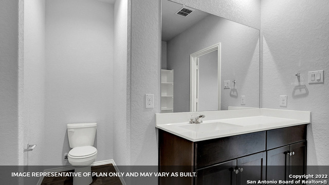Listing photo id 16 for 21120 Gravel Keep