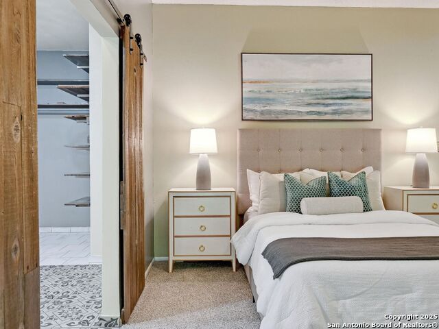 Listing photo id 25 for 19914 Encino Moss
