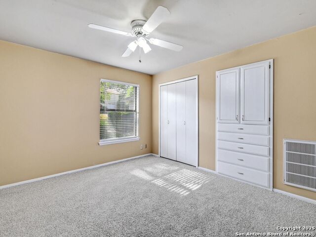 Listing photo id 31 for 19914 Encino Moss
