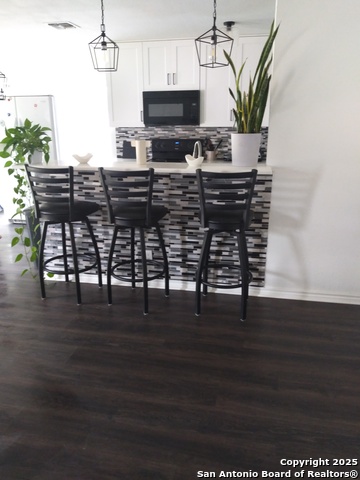 Listing photo id 3 for 8939 Old Sky Harbor