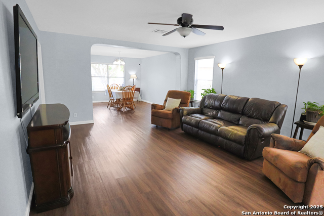 Image 3 of 27 For 309 Hummingbird Dr