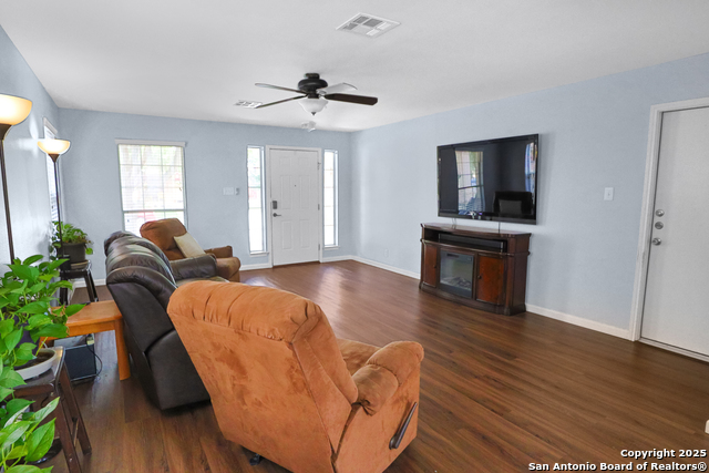 Image 5 of 27 For 309 Hummingbird Dr