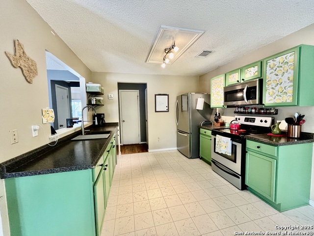 Image 11 of 35 For 3043 Solitaire Hill