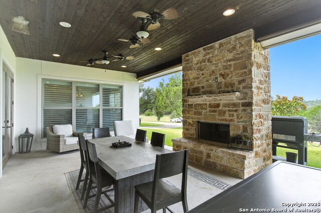 Image 15 of 47 For 5698 Ranch Road 1376