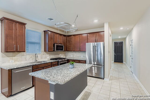 Image 7 of 32 For 2506 Castello Way