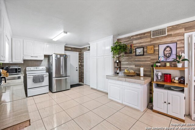 Image 13 of 50 For 1015 Tamworth Dr