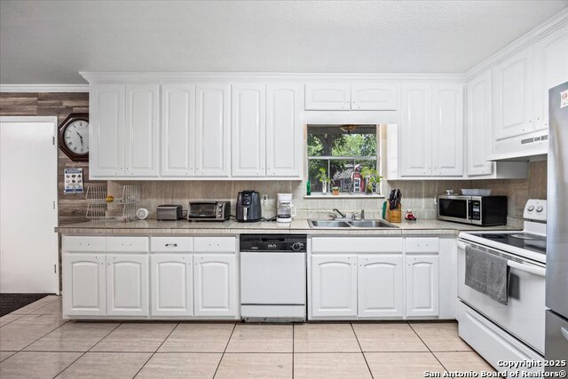 Image 17 of 50 For 1015 Tamworth Dr