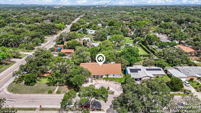 Image 49 of 50 For 1015 Tamworth Dr