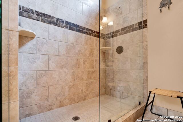 Image 26 of 44 For 13027 Hunters Ledge