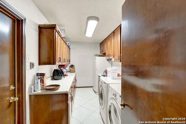 Image 33 of 44 For 13027 Hunters Ledge