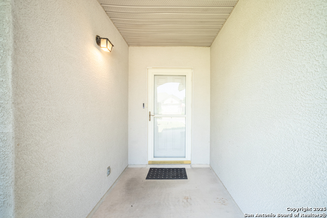 Image 3 of 17 For 7234 Raintree