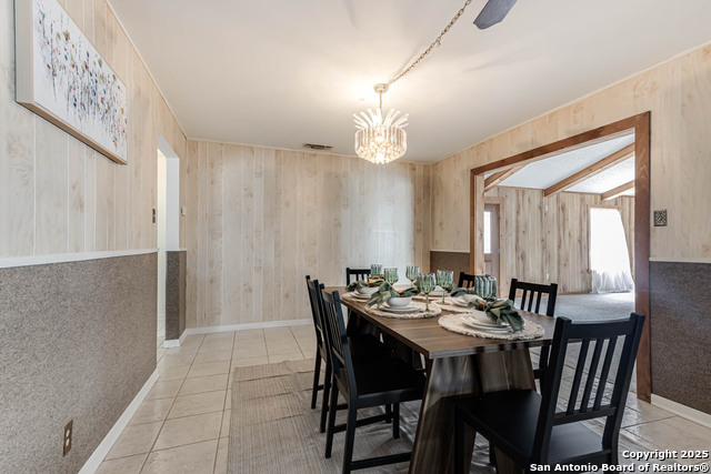 Image 4 of 29 For 5411 Rolling Wood