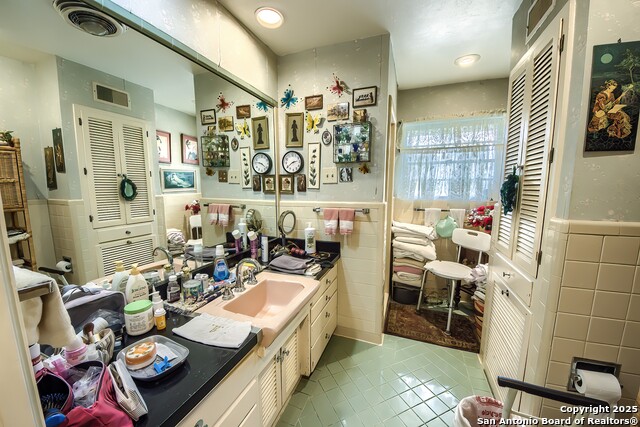 Listing photo id 28 for 1315 Lockhill Selma