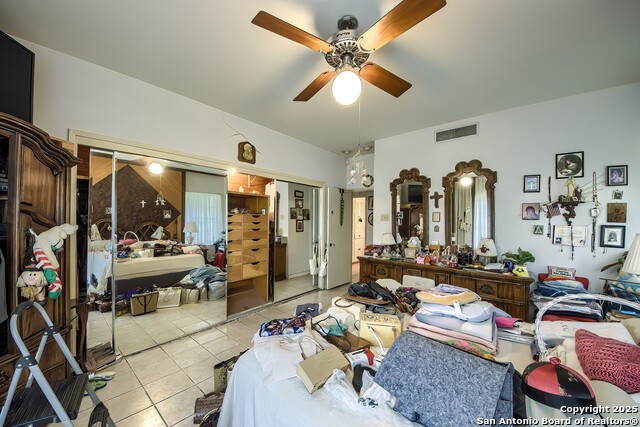 Listing photo id 33 for 1315 Lockhill Selma