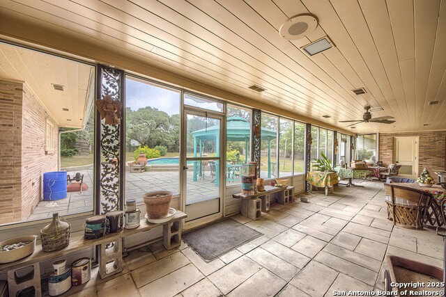 Listing photo id 40 for 1315 Lockhill Selma