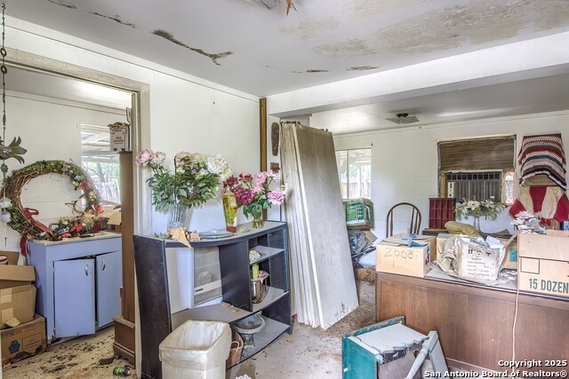 Listing photo id 47 for 1315 Lockhill Selma