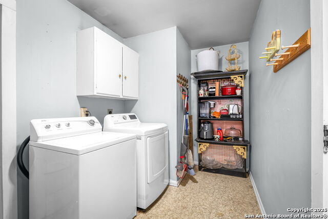 Image 29 of 42 For 211 Greycliff