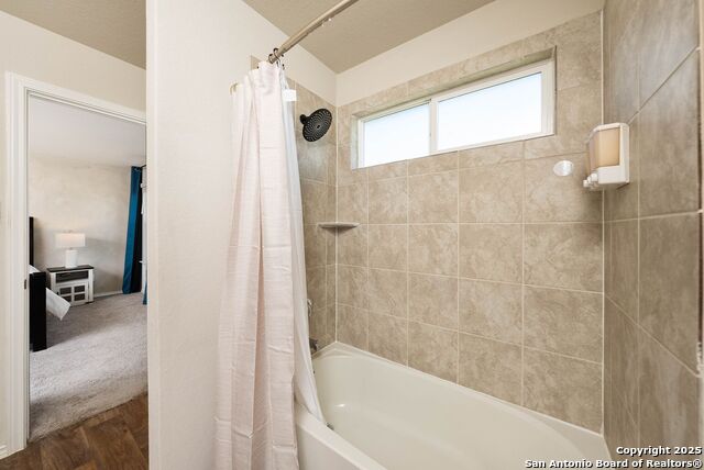 Image 21 of 45 For 5902 Kendall Pr