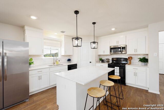 Image 9 of 45 For 5902 Kendall Pr
