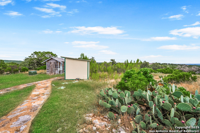 Listing photo id 43 for 1494 County Road 270
