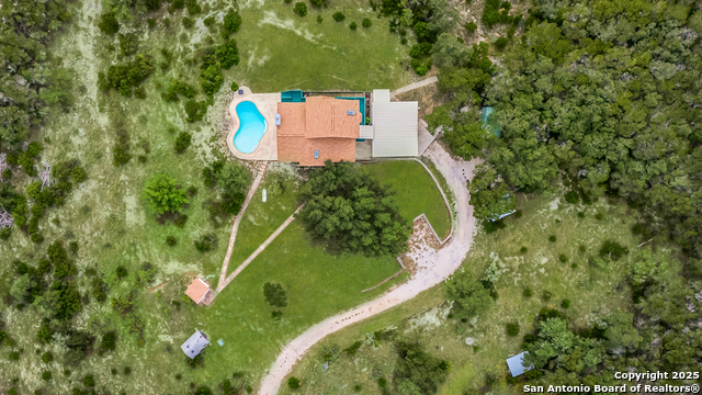 Listing photo id 48 for 1494 County Road 270