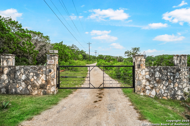 Listing photo id 55 for 1494 County Road 270