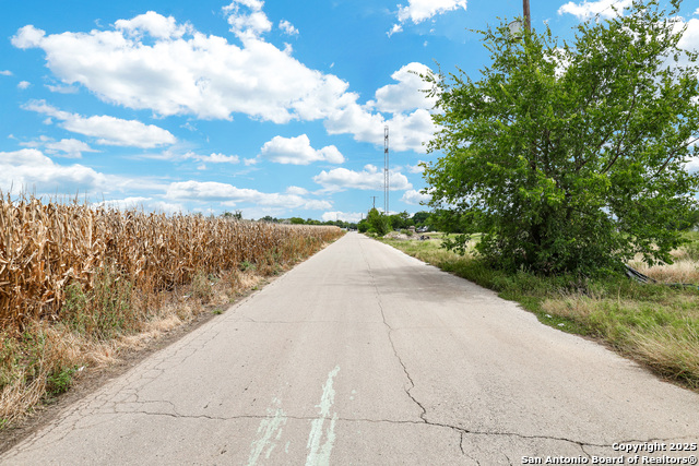 Image 18 of 29 For 4 Golden Ave