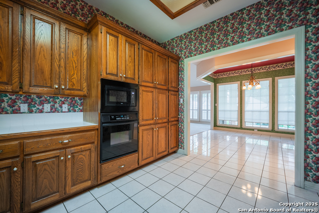 Image 15 of 46 For 16115 Robinwood