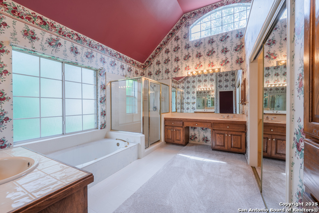 Image 19 of 46 For 16115 Robinwood