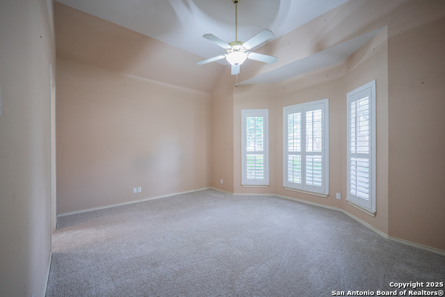 Image 23 of 46 For 16115 Robinwood