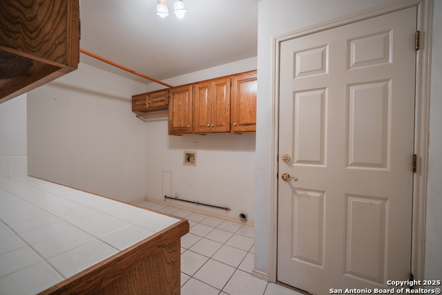 Image 34 of 46 For 16115 Robinwood