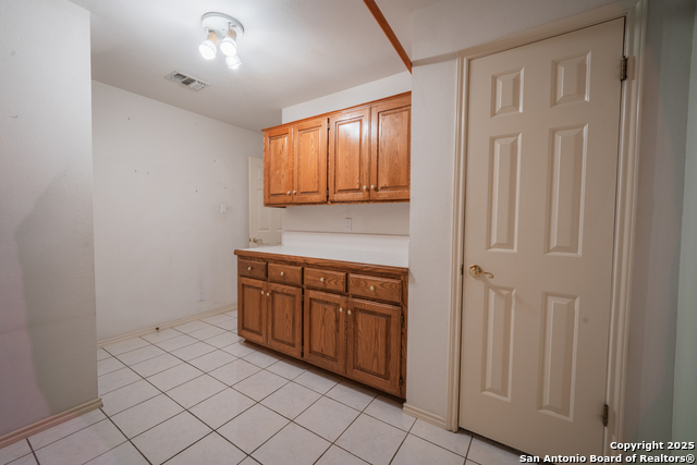 Image 35 of 46 For 16115 Robinwood