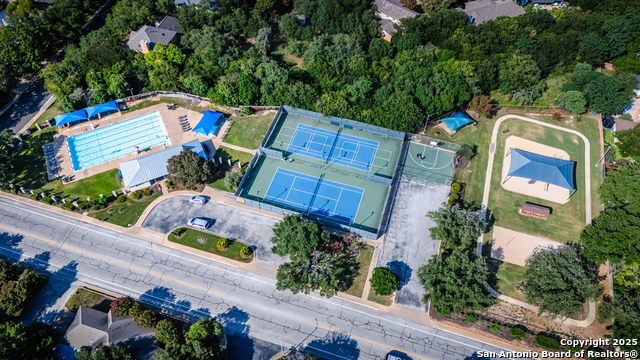 Image 44 of 46 For 16115 Robinwood