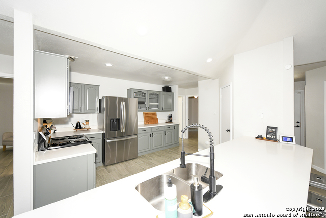 Image 11 of 28 For 9507 Brook Green