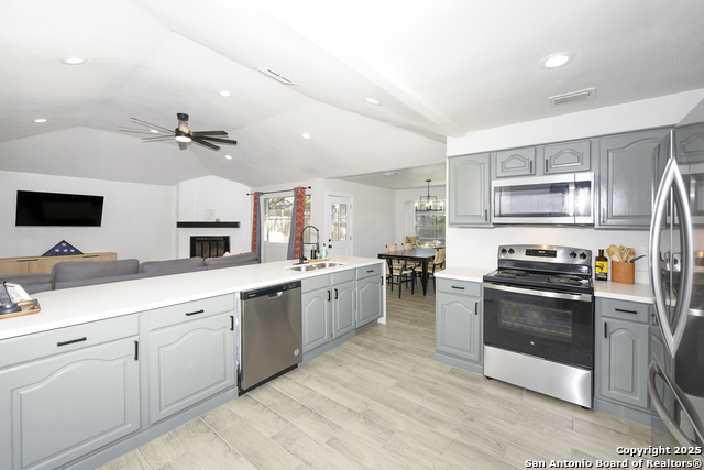 Image 13 of 28 For 9507 Brook Green